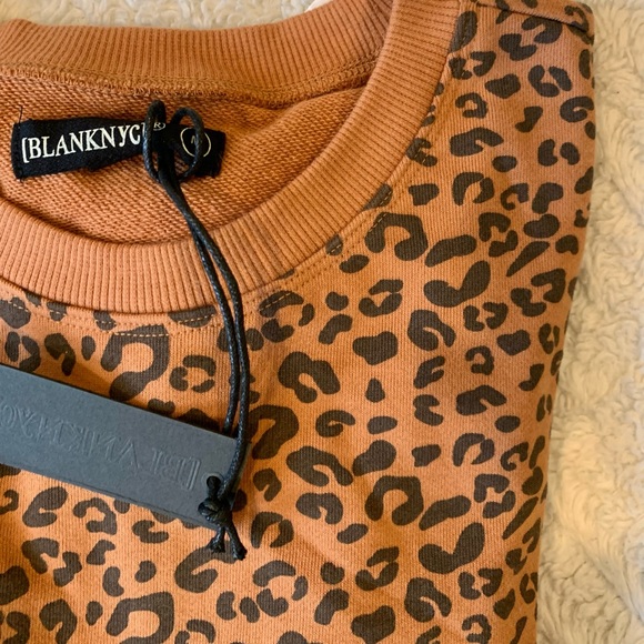 NWT 🐆 BlankNYC crop sweatshirt crewneck 🐆 - Picture 4 of 9